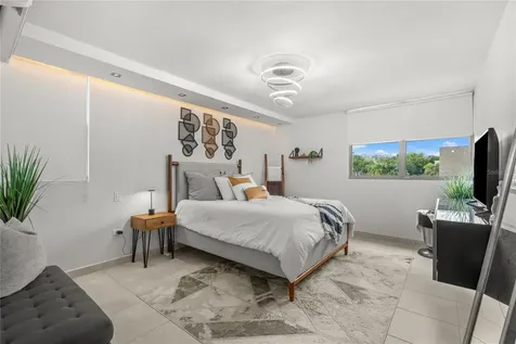 6185 Piedras Blancas Guaynabo PR 00971