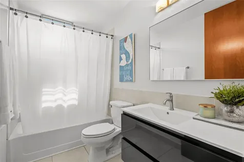 6185 Piedras Blancas Guaynabo PR 00971