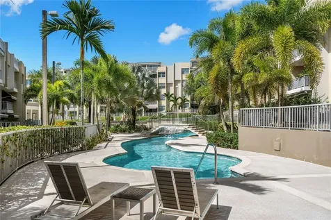6185 Piedras Blancas Guaynabo PR 00971