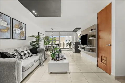 6185 Piedras Blancas Guaynabo PR 00971