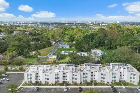 6185 Piedras Blancas Guaynabo PR 00971