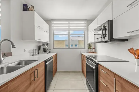 6185 Piedras Blancas Guaynabo PR 00971