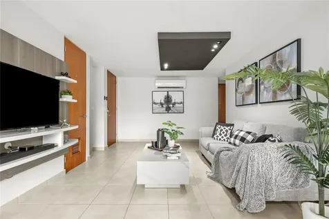 6185 Piedras Blancas Guaynabo PR 00971