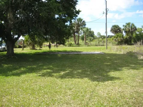 14455 NW 284th Street Okeechobee FL 34972