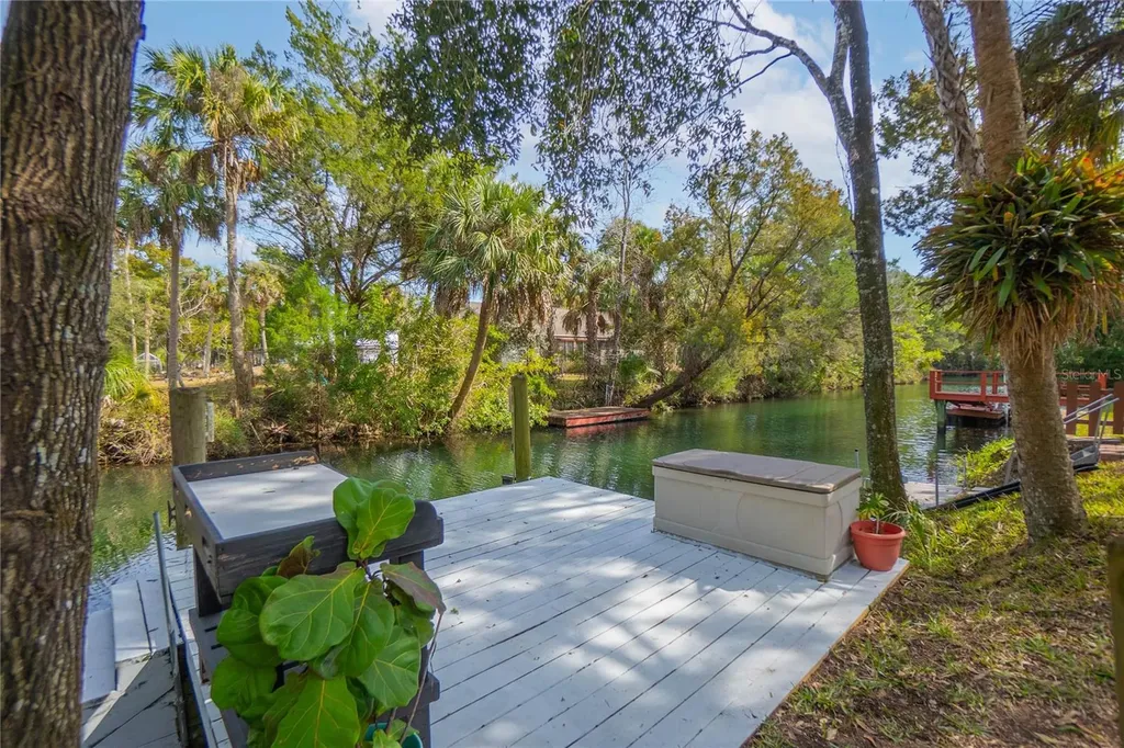 2283 S Todd Point Homosassa FL 34448