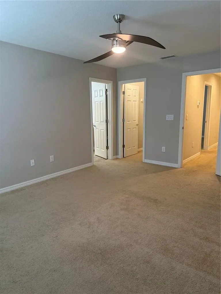 4656 Vignette Sarasota FL 34240