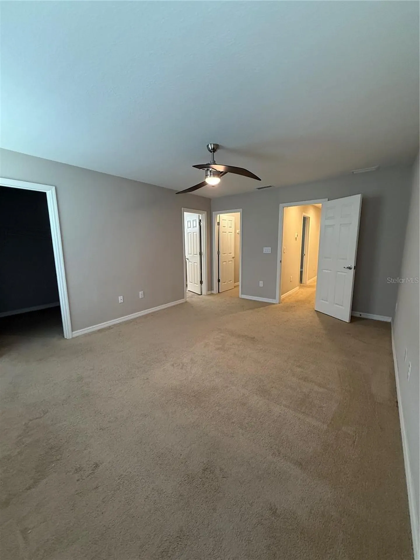 4656 Vignette Sarasota FL 34240