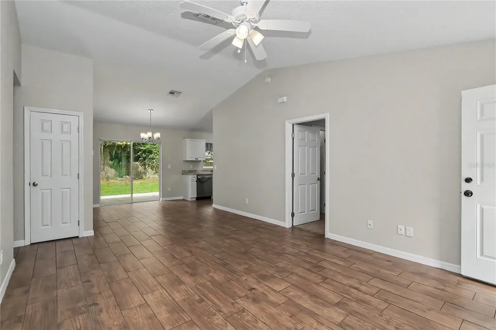 6512 NW 11 Avenue Ocala FL 34475