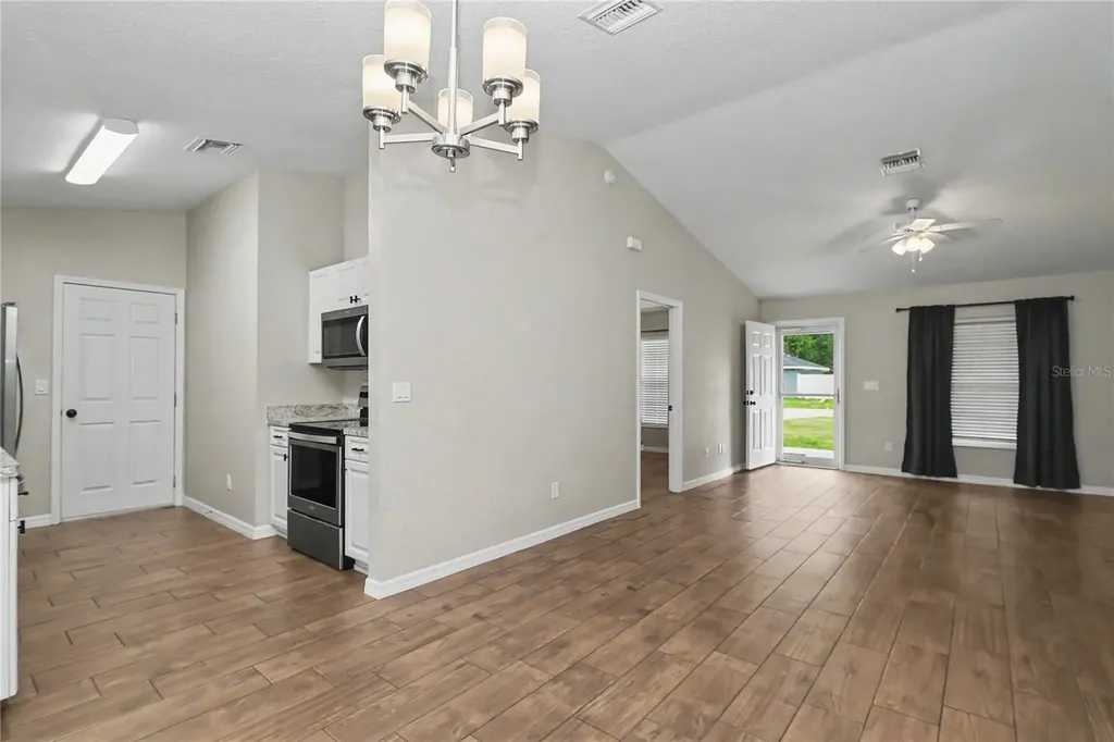 6512 NW 11 Avenue Ocala FL 34475