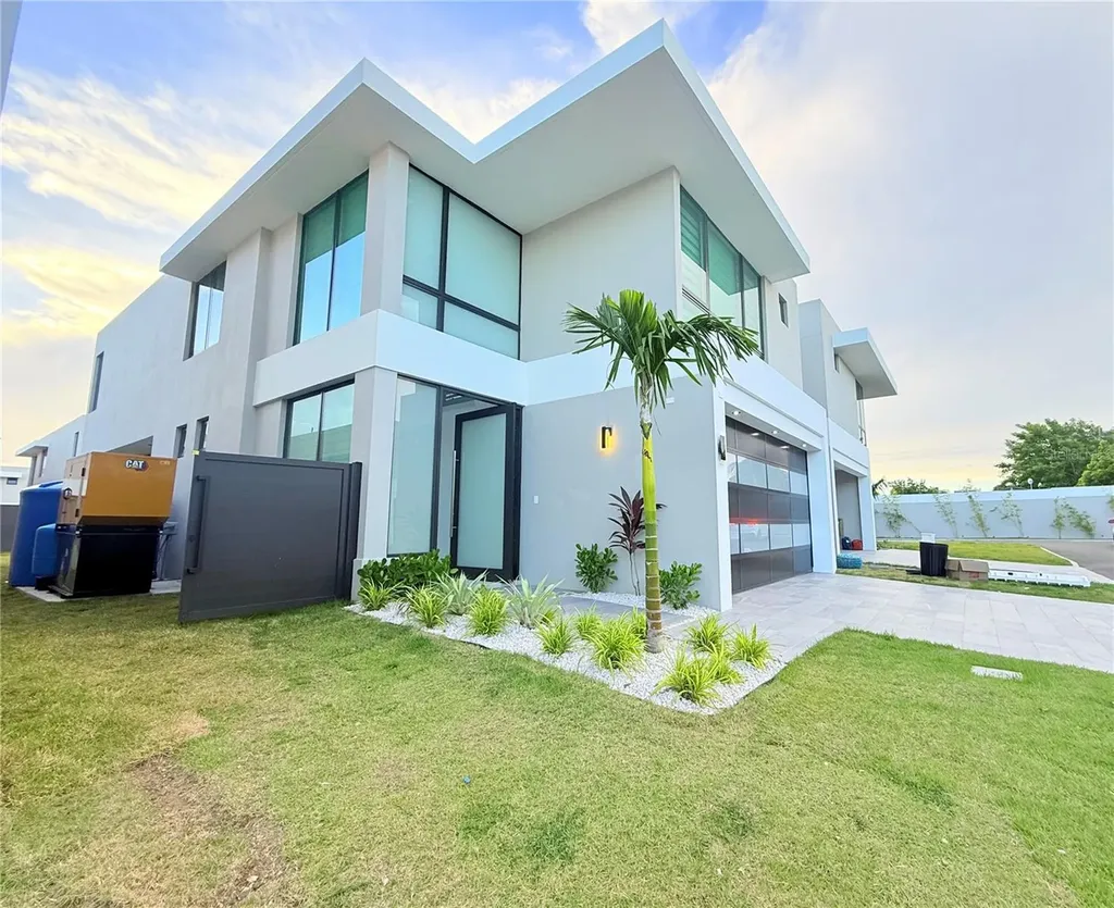Urb Riveria Parkview Calle Jasper Bayamon PR 00959
