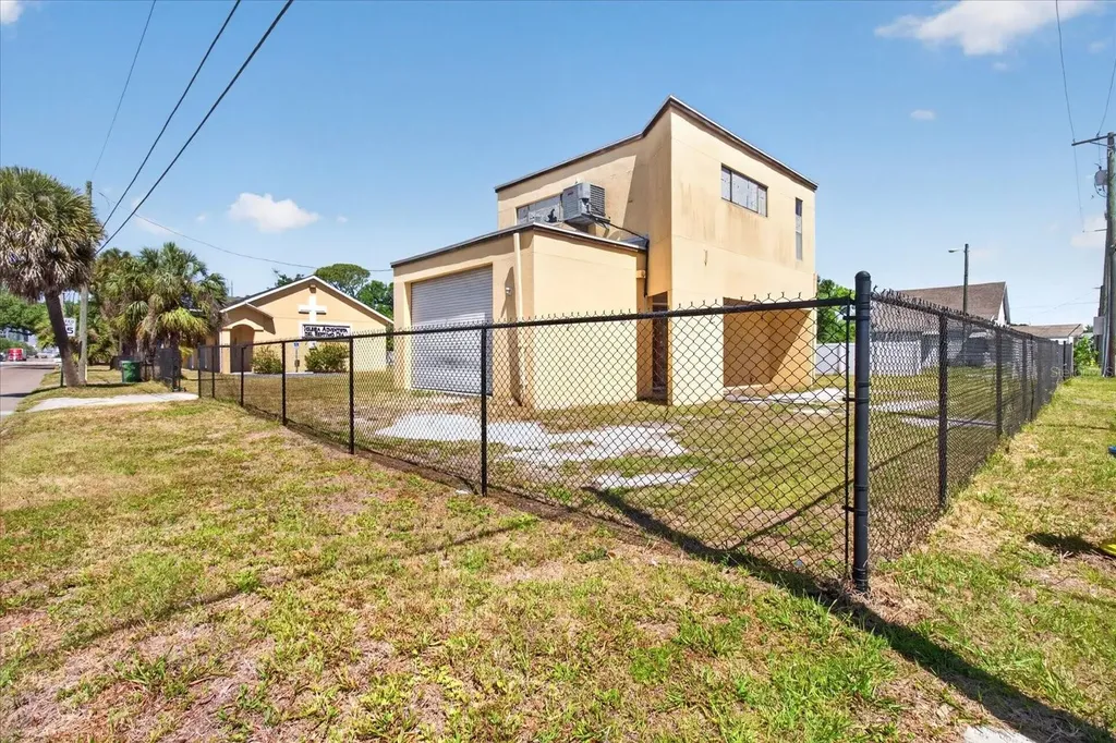 2024 Grant Street Tampa FL 33605