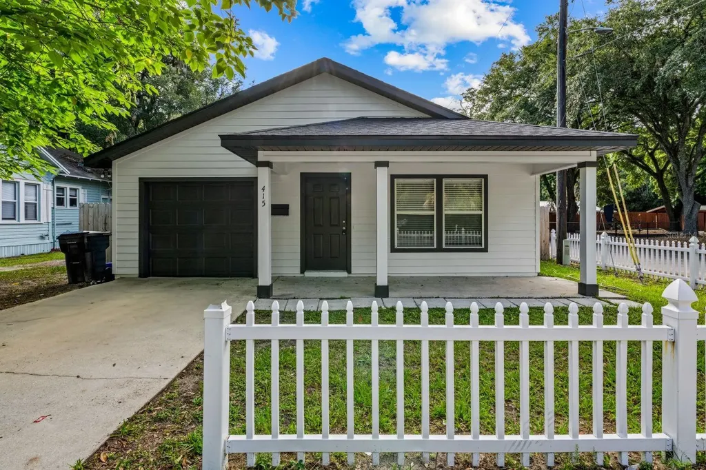 415 NW 10th Street Gainesville FL 32601