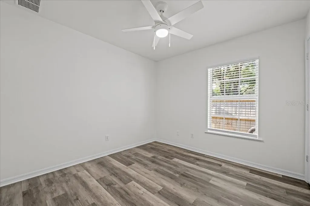 415 NW 10th Street Gainesville FL 32601