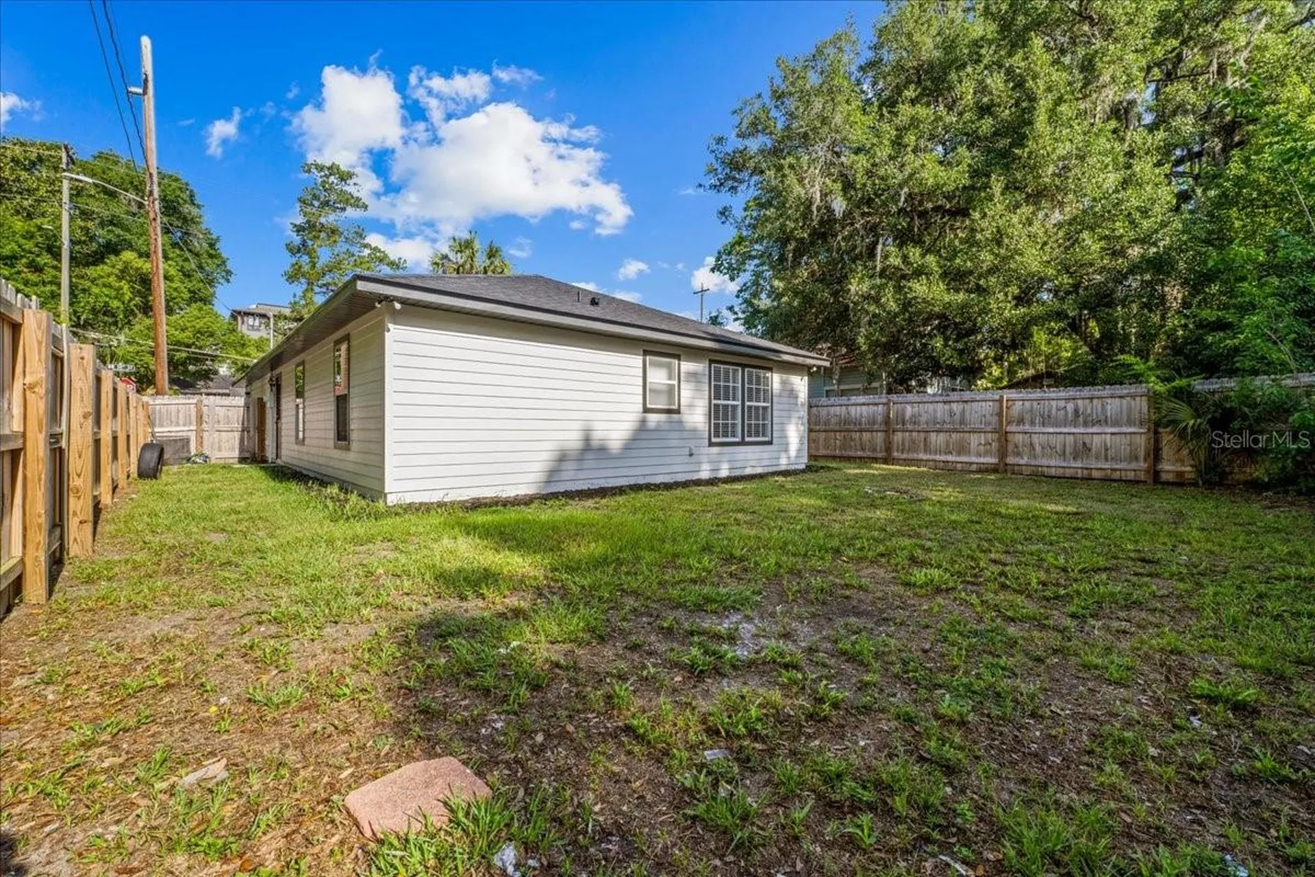 415 NW 10th Street Gainesville FL 32601