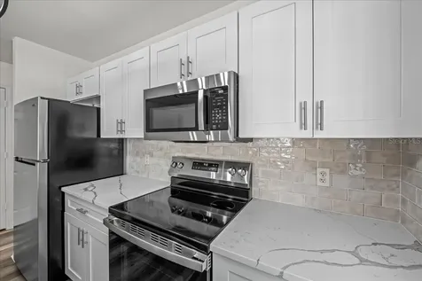 415 NW 10th Street Gainesville FL 32601