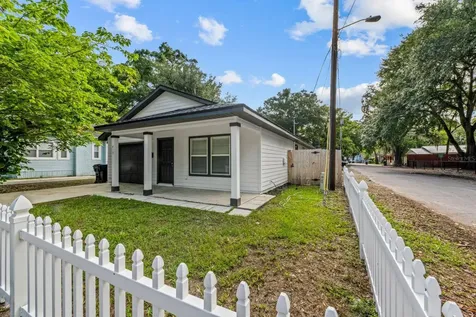 415 NW 10th Street Gainesville FL 32601