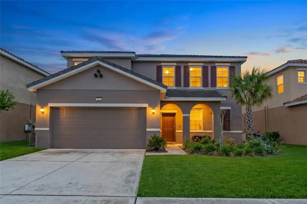 7635 Oakmoss Loop Davenport FL 33837