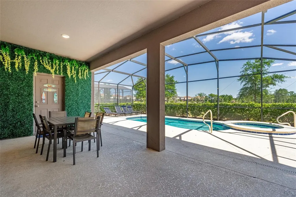 7635 Oakmoss Loop Davenport FL 33837