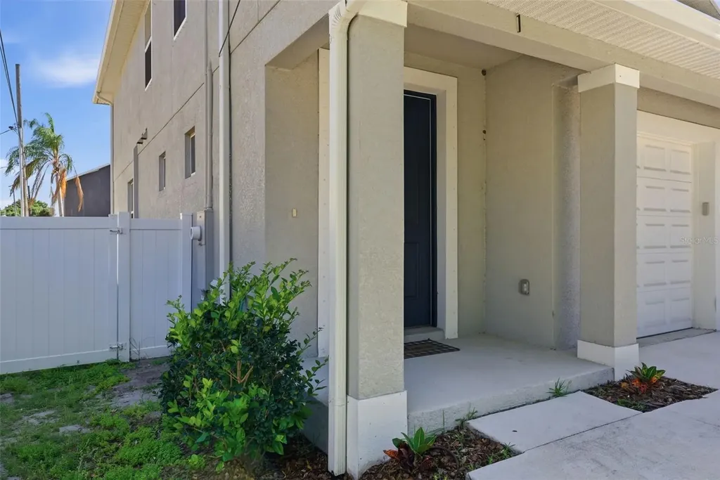 3902 W Everett Street Tampa FL 33616