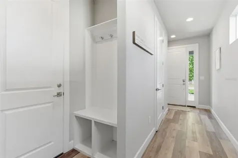 3902 W Everett Street Tampa FL 33616