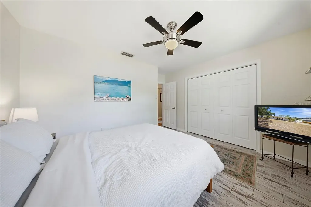 7700 16th Avenue N St Petersburg FL 33710