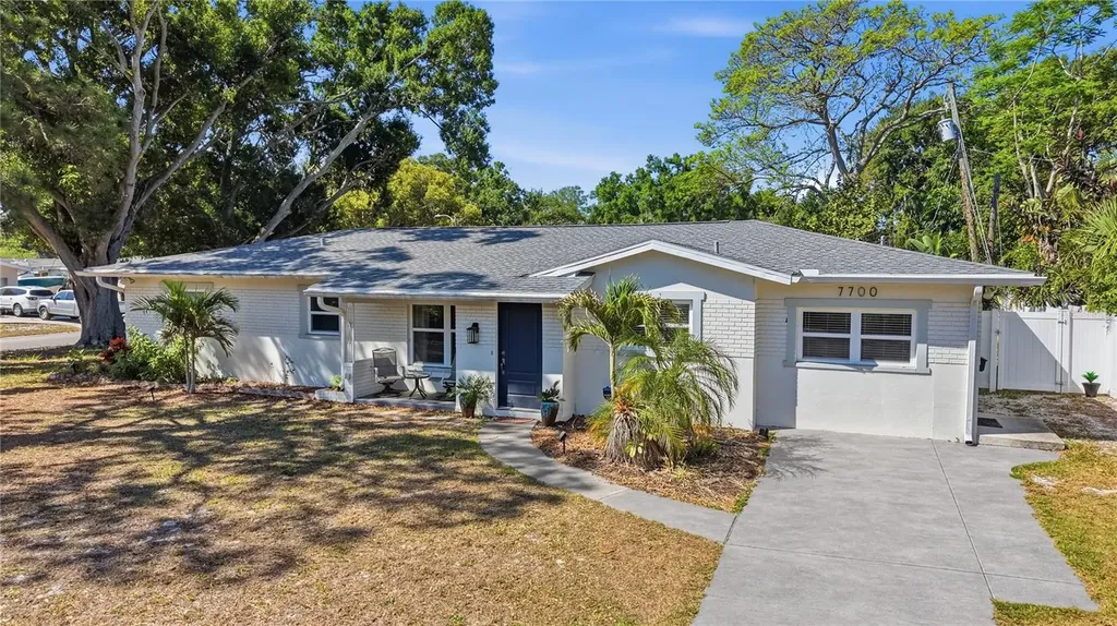 7700 16th Avenue N St Petersburg FL 33710