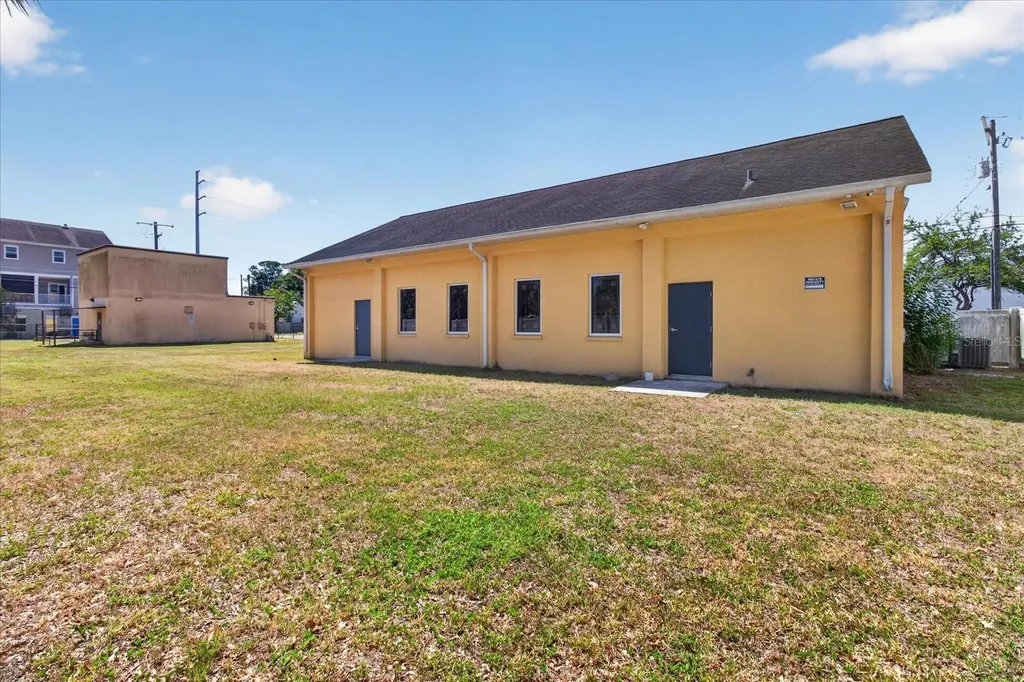2018 Grant Street Tampa FL 33605