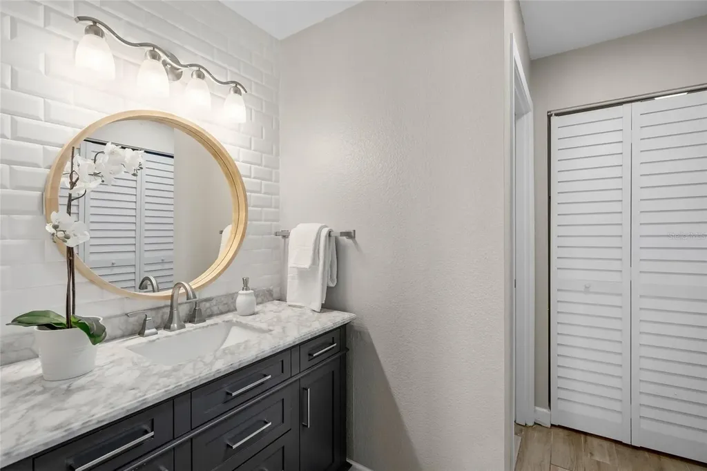 226 Sherwood Drive Bradenton FL 34210