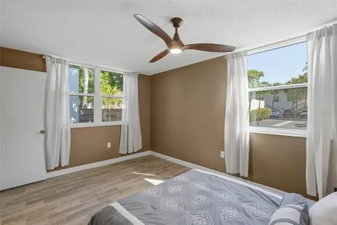 226 Sherwood Drive Bradenton FL 34210