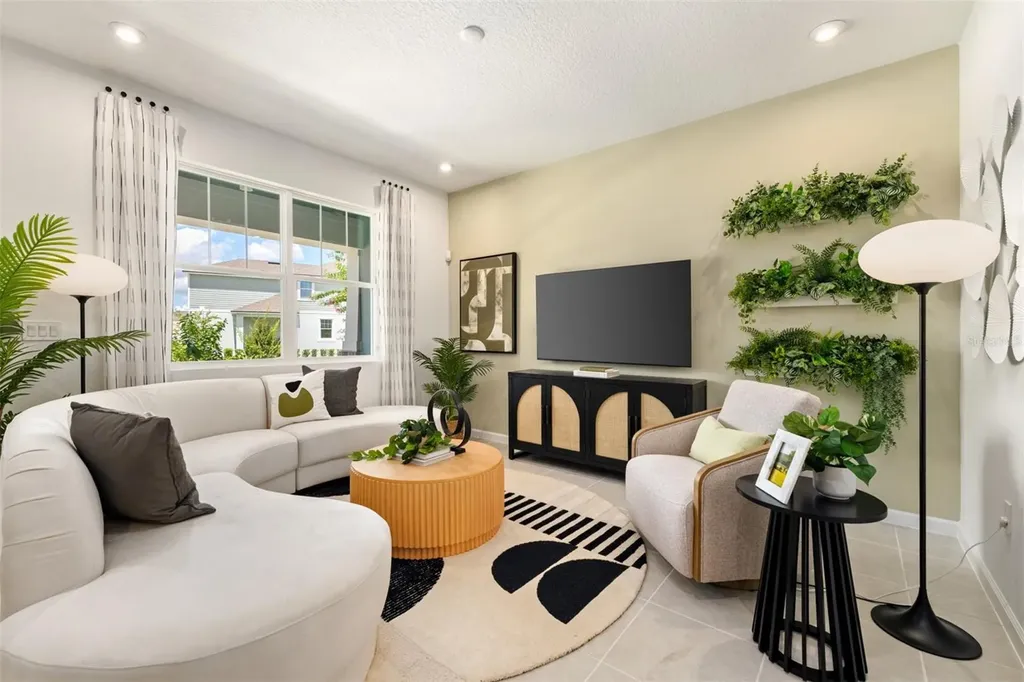 2808 Camellia Flower Street Apopka FL 32703
