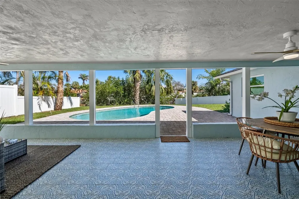 4568 40th Street S St Petersburg FL 33711