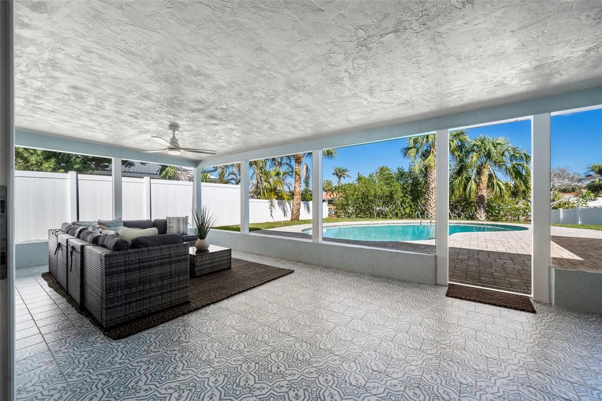 4568 40th Street S St Petersburg FL 33711