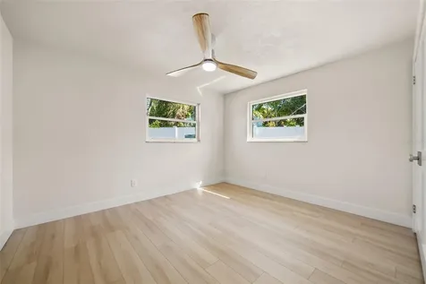 4568 40th Street S St Petersburg FL 33711