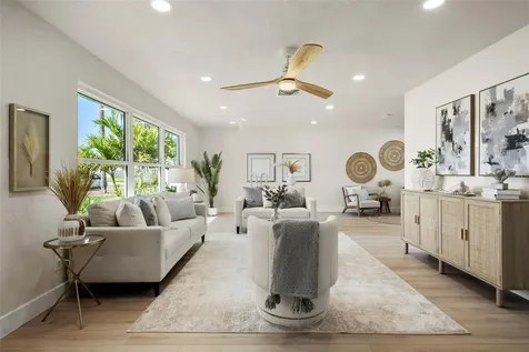 4568 40th Street S St Petersburg FL 33711