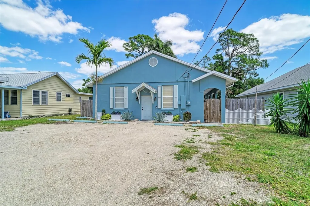 1609 17th Street W Bradenton FL 34205