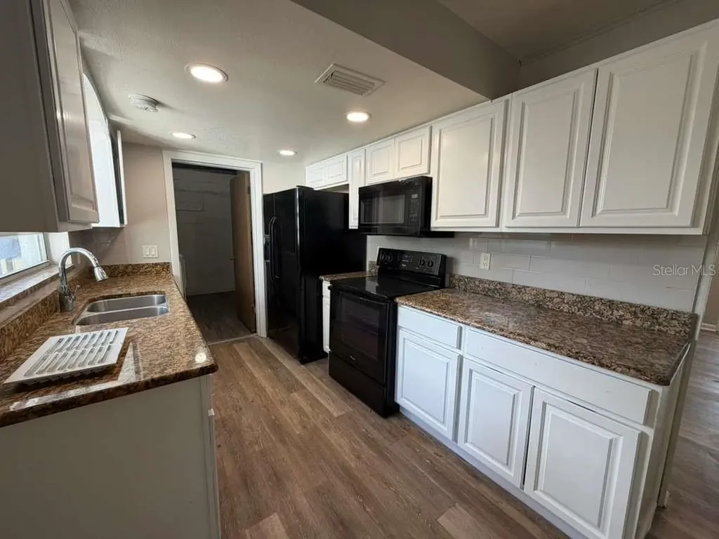 4046 Queen Anne Drive Orlando FL 32839