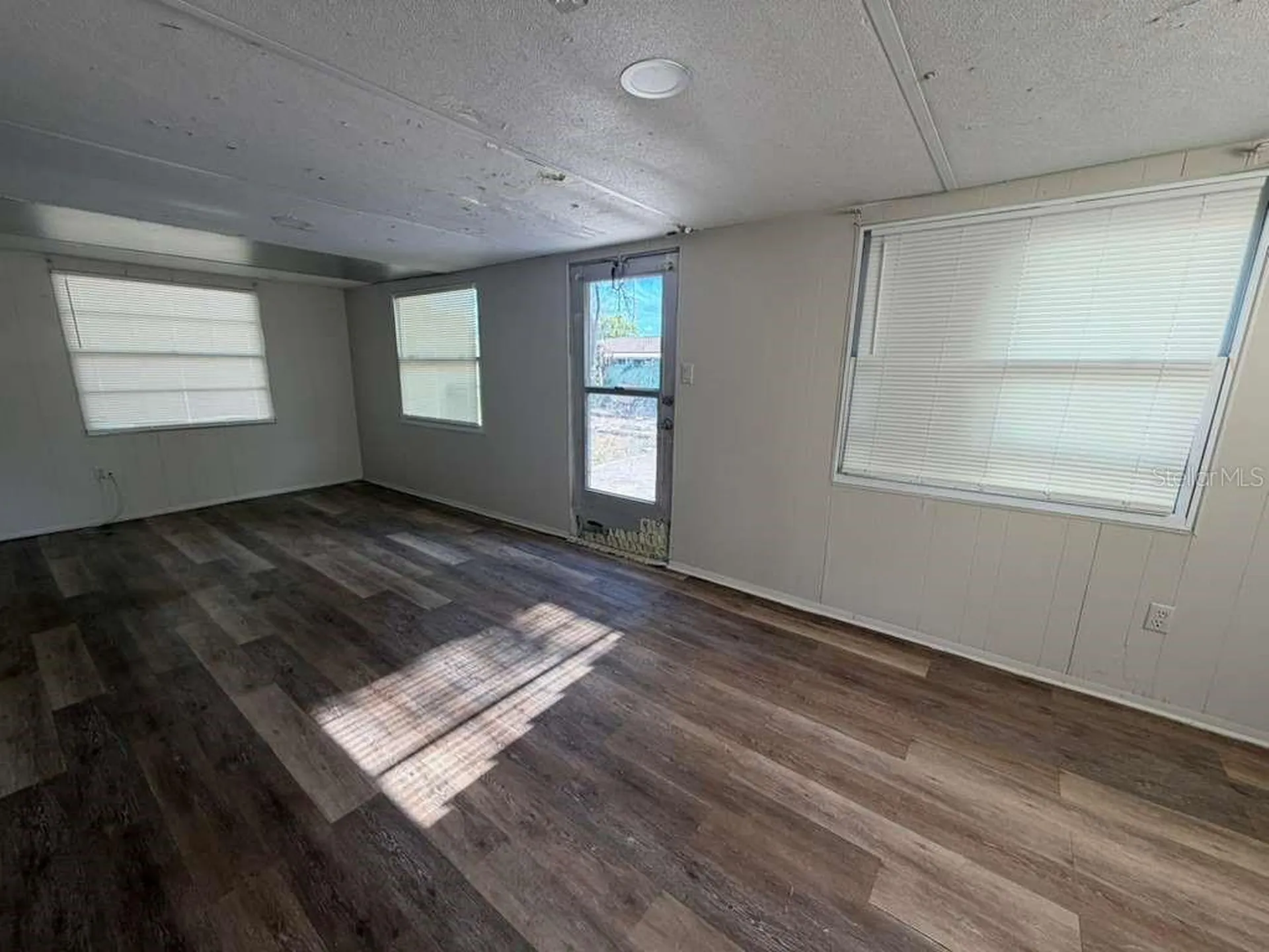 4046 Queen Anne Drive Orlando FL 32839
