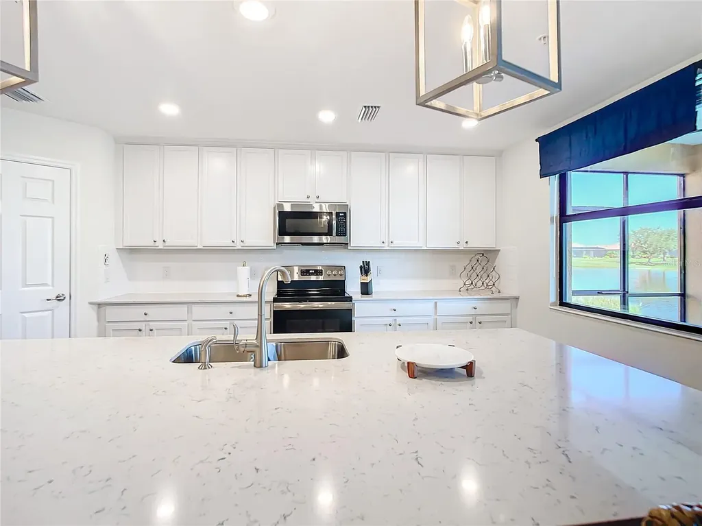 10796 Tarflower Drive Venice FL 34293