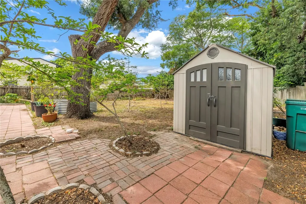 10905 61st Avenue Seminole FL 33772