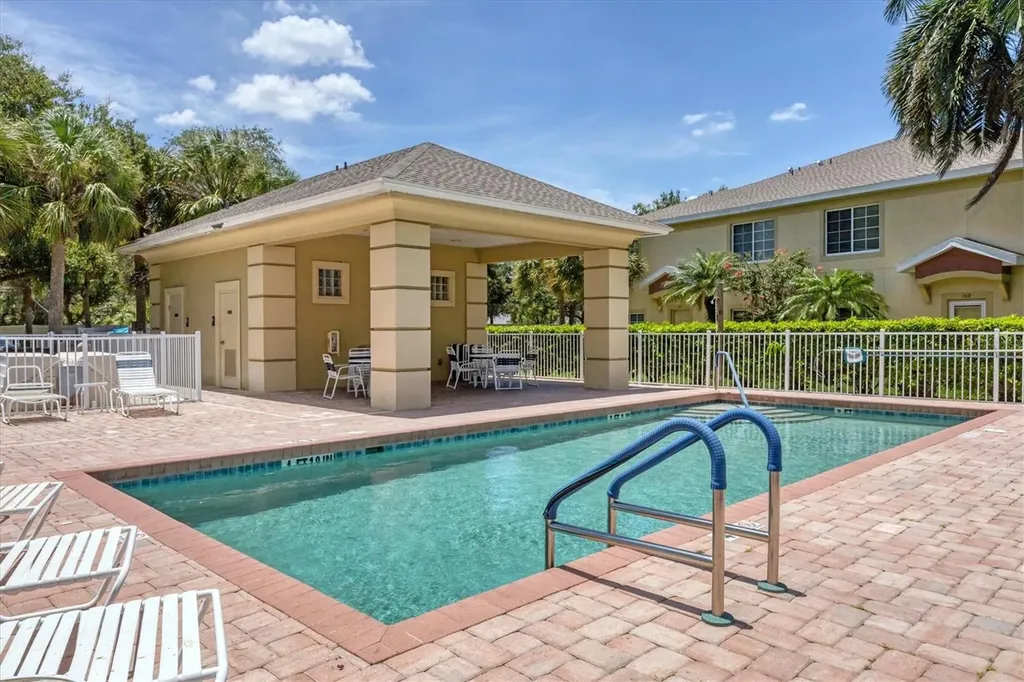 3903 45th Terrace W Bradenton FL 34210