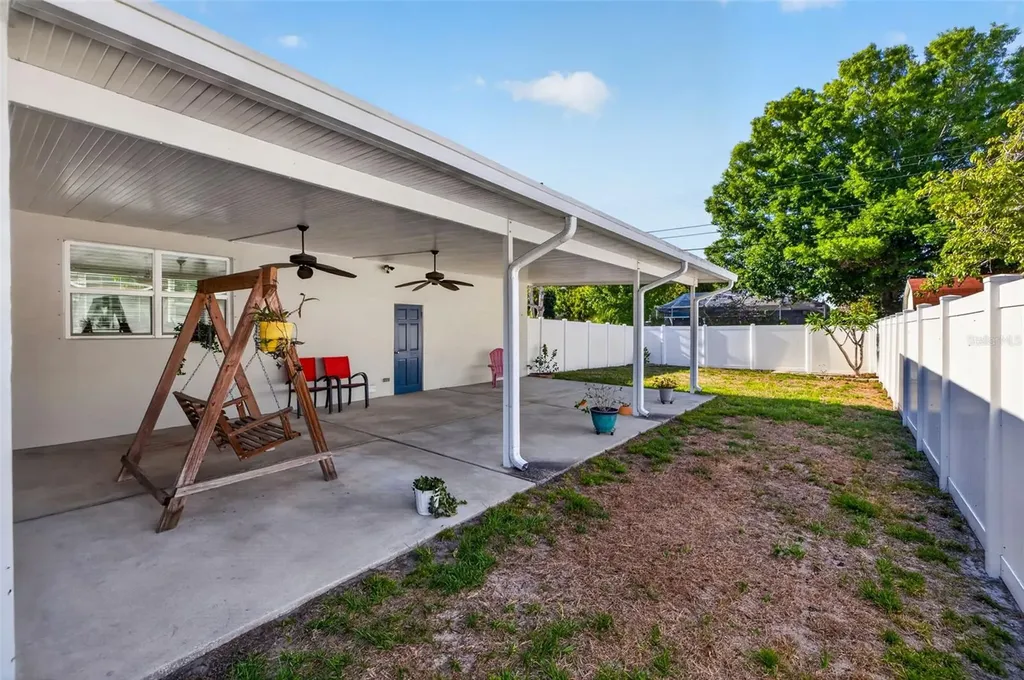 2301 36th Avenue N St Petersburg FL 33713