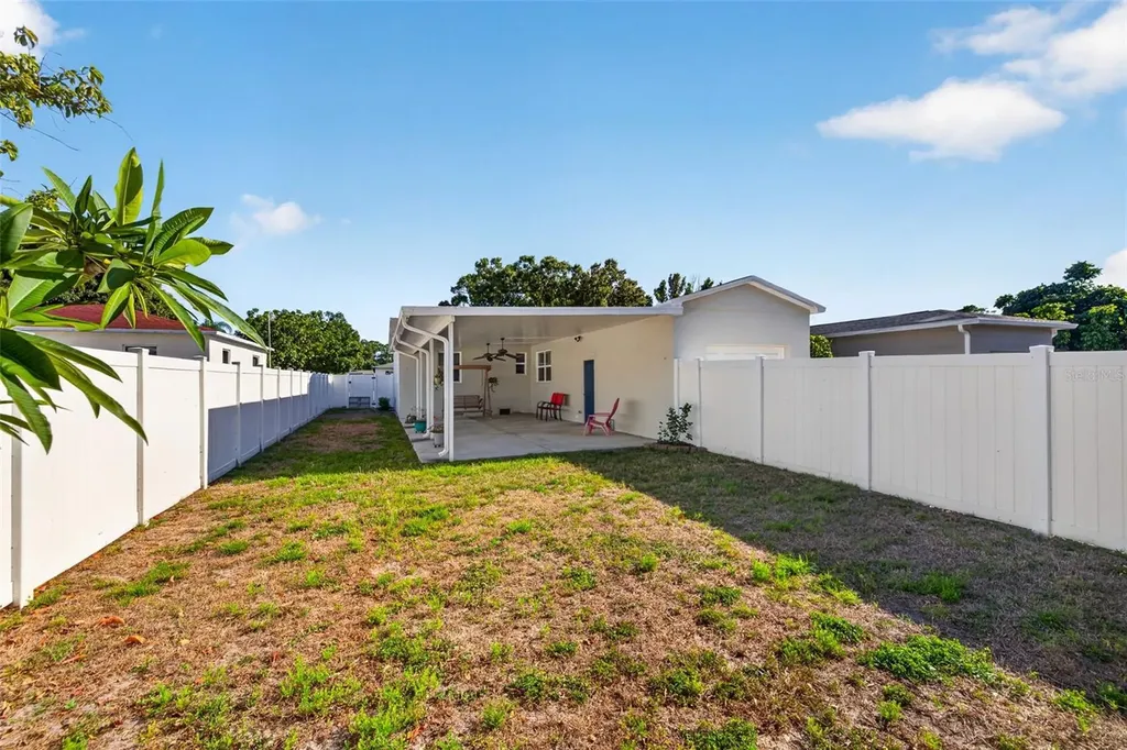 2301 36th Avenue N St Petersburg FL 33713