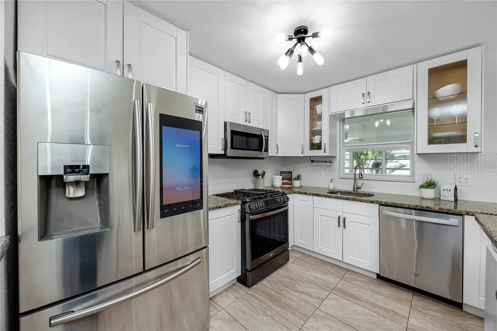 6482 20th Street N St Petersburg FL 33702