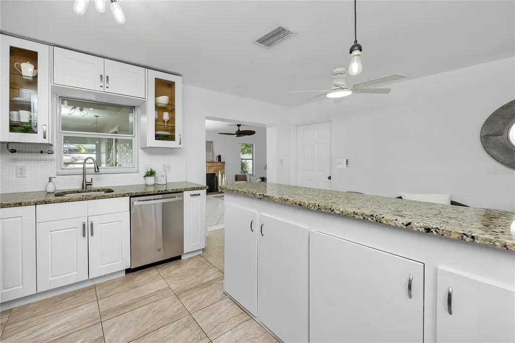 6482 20th Street N St Petersburg FL 33702
