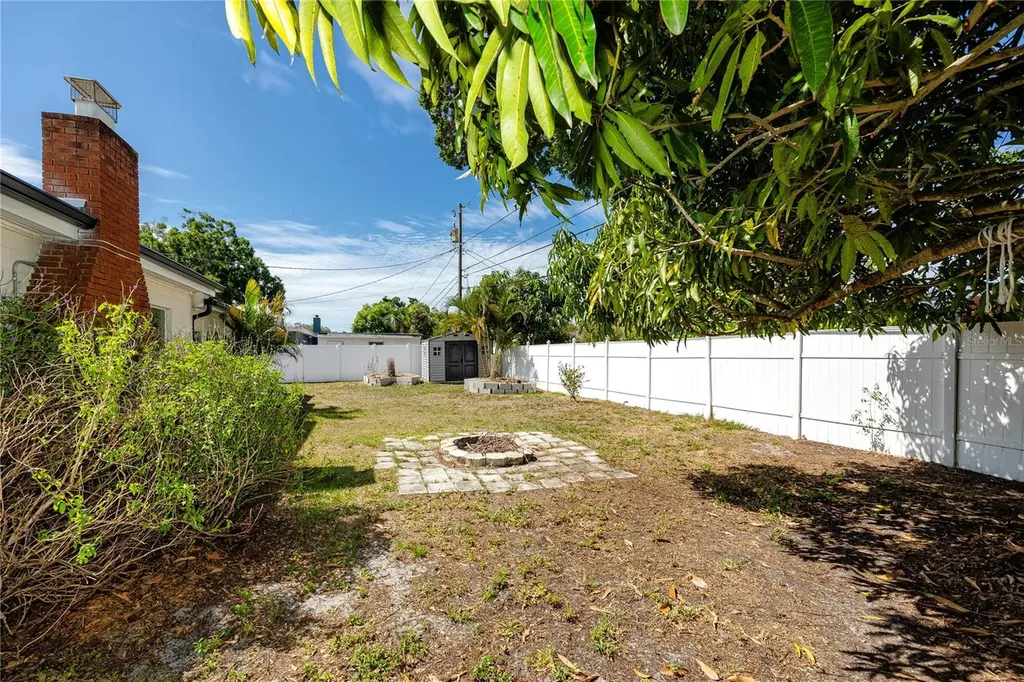 6482 20th Street N St Petersburg FL 33702