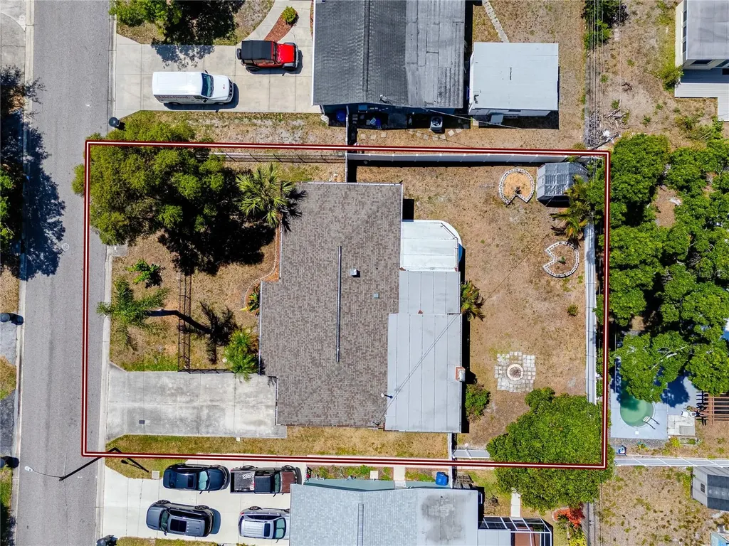6482 20th Street N St Petersburg FL 33702