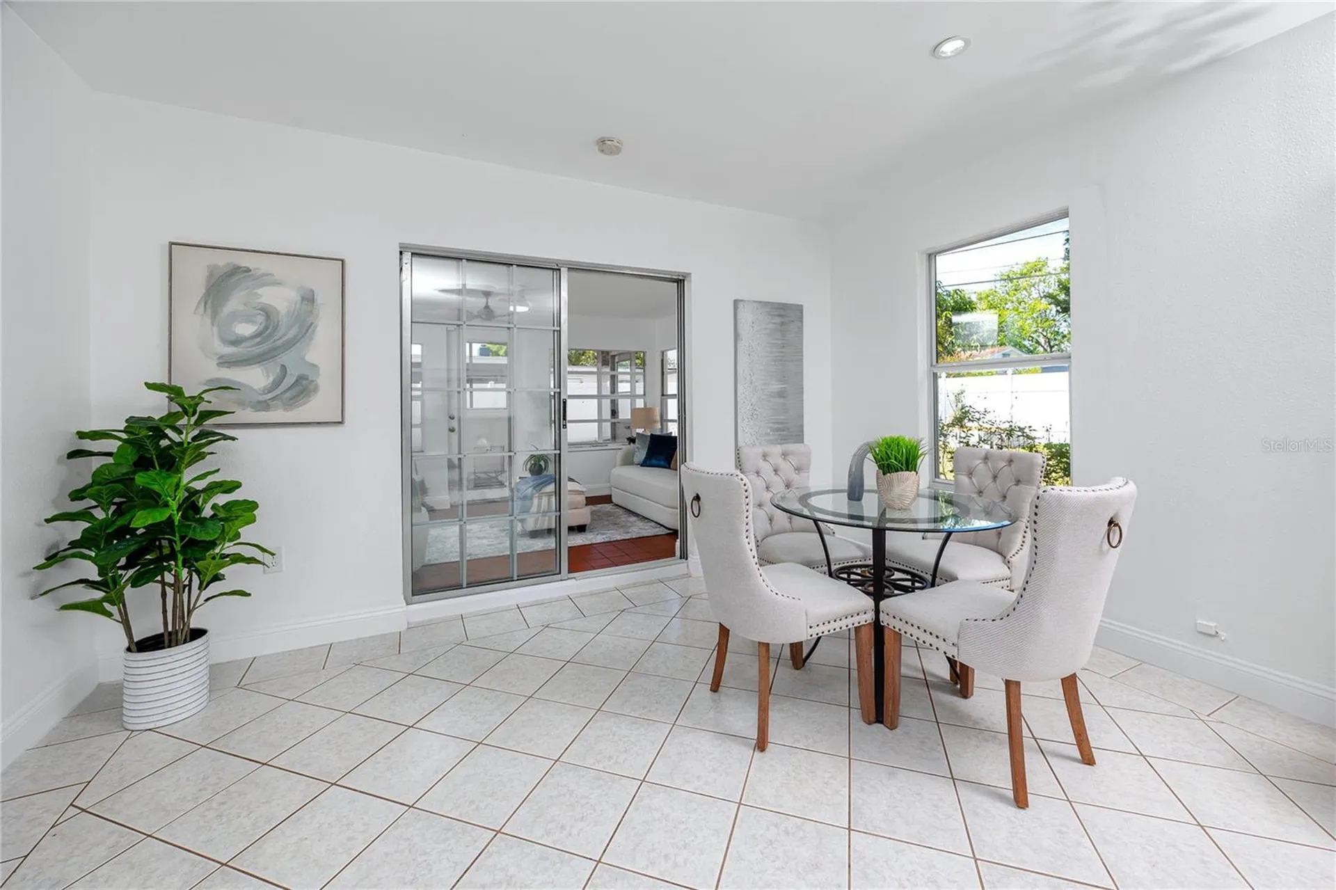 6482 20th Street N St Petersburg FL 33702