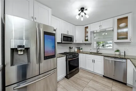 6482 20th Street N St Petersburg FL 33702