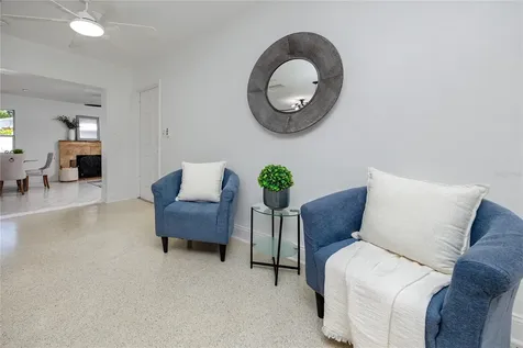 6482 20th Street N St Petersburg FL 33702