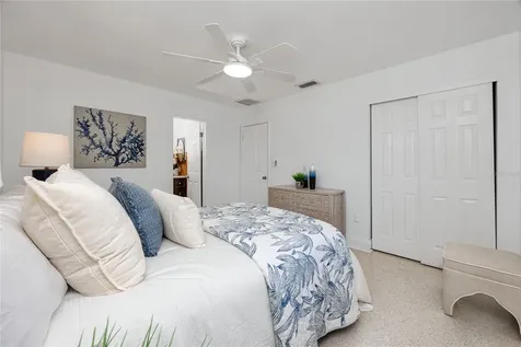 6482 20th Street N St Petersburg FL 33702